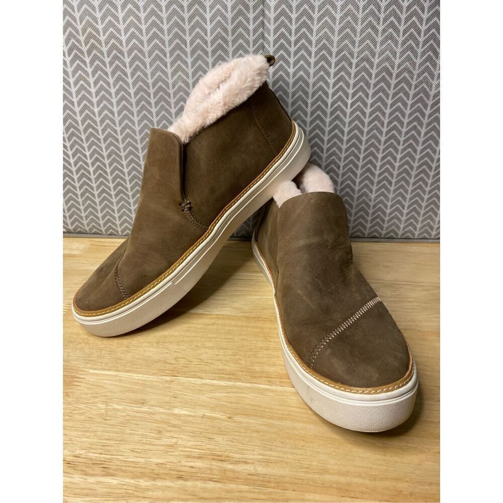 ✅Toms Paxton slip on lined ankle bootie sneakers tan